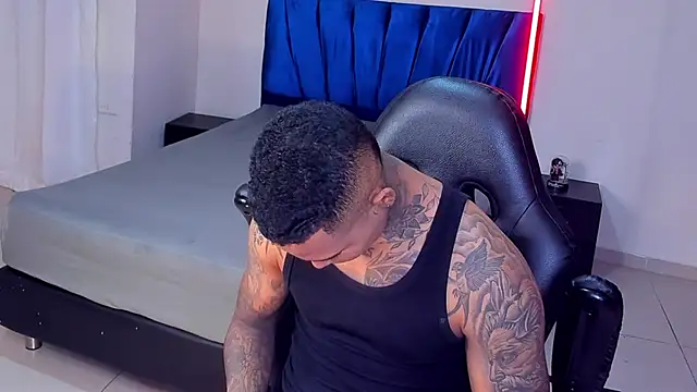 tyler bell  online show from 04/07/26, 03:08