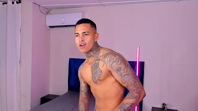 tyler bell  online show from 04/02/26, 03:57