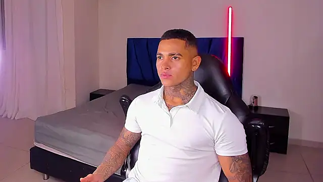 tyler bell  online show from 03/27/26, 03:15