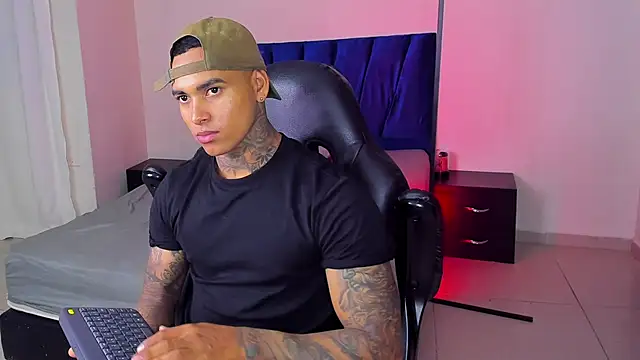 tyler bell  online show from 03/26/26, 03:16