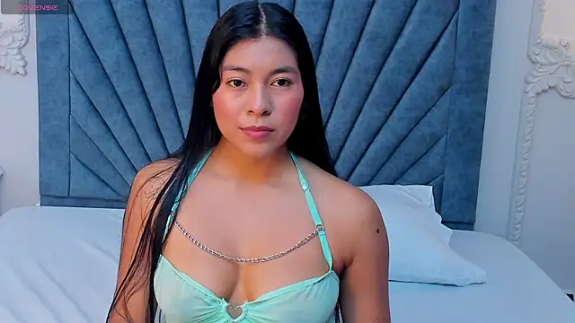 Leandra-Johnson online show from 05/11/26, 02:07