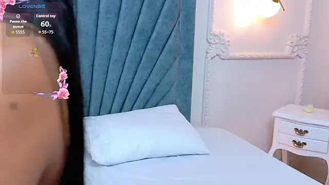 Leandra-Johnson online show from 06/13/26, 01:31