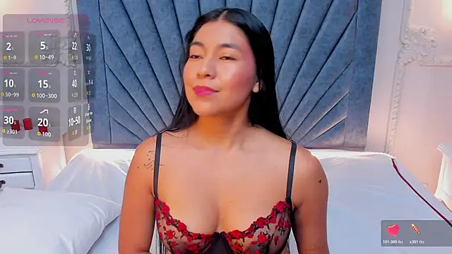Leandra-Johnson online show from 05/18/26, 01:16