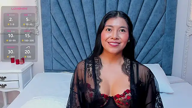 Leandra-Johnson online show from 05/13/26, 02:02