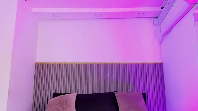 ashvalentine  online show from 04/09/26, 07:53