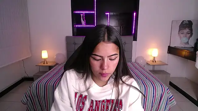  chloe 1 online show from 04/03/26, 12:44