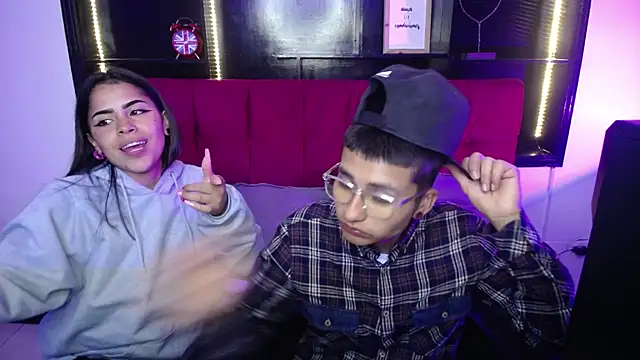  chloe 1 online show from 04/17/26, 10:23