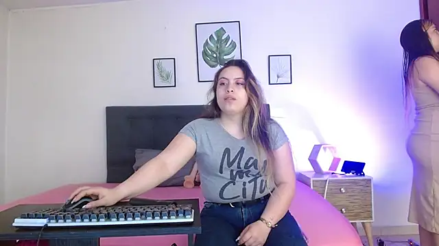 Snapshot of samanthachop chatting on 06/15/26, 02:28 samanthachop online show from 06/15/26, 02:28