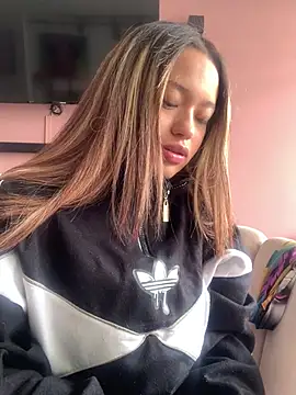 Baby Pink Love online show from 03/10/26, 06:56