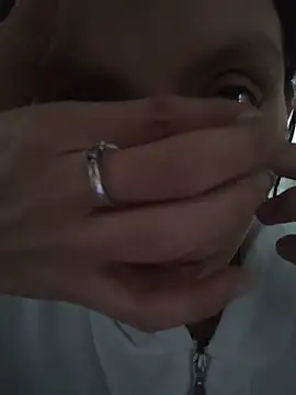 Naomimolie online show from 03/28/26, 12:06