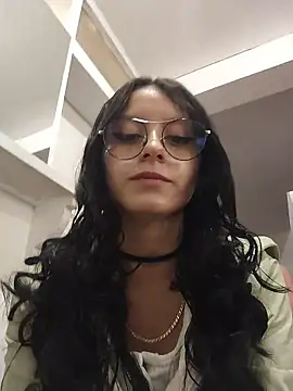 Naomimolie online show from 03/12/26, 12:53