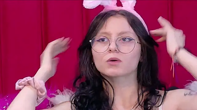 Naomimolie online show from 06/02/26, 01:11