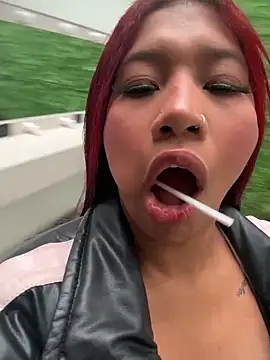 Cherry Charlottee online show from 03/31/26, 07:27