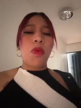 Snapshot of Cherry_Charlottee chatting on 05/16/26, 07:35 Cherry Charlottee online show from 05/16/26, 07:35