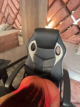 Cherry Charlottee online show from 03/11/26, 07:41