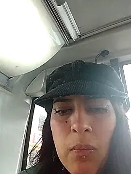 jaade doll online show from 03/11/26, 12:43