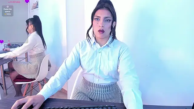 jaade doll online show from 04/14/26, 05:29