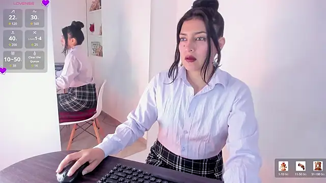 jaade doll online show from 04/13/26, 02:32