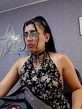 Snapshot of jaade_doll chatting on 03/03/26, 02:24 jaade doll online show from 03/03/26, 02:24