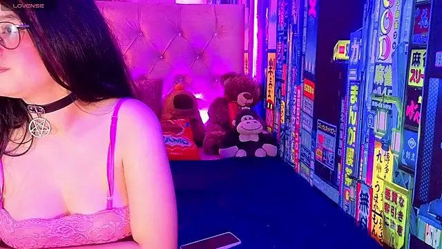 Yorumakie 777 online show from 04/17/26, 12:02