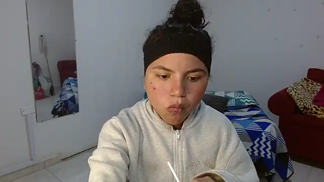 Snapshot of kimmyfuckass chatting on 06/17/26, 12:15 kimmyfuckass online show from 06/17/26, 12:15