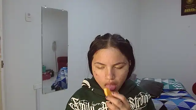 Snapshot of kimmyfuckass chatting on 06/30/26, 12:16 kimmyfuckass online show from 06/30/26, 12:16