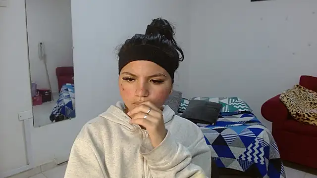 Snapshot of kimmyfuckass chatting on 06/19/26, 12:33 kimmyfuckass online show from 06/19/26, 12:33