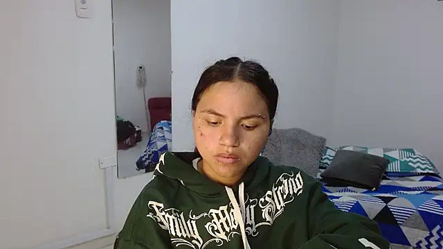 Snapshot of kimmyfuckass chatting on 07/01/26, 12:27 kimmyfuckass online show from 07/01/26, 12:27