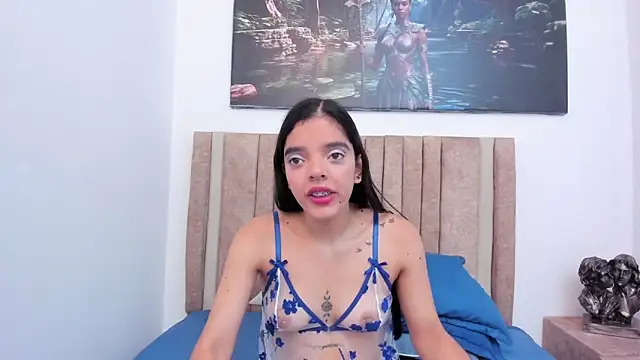 Thalia parkerr  online show from 05/19/26, 12:12