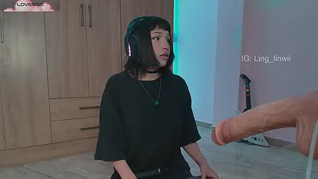 ling meow online show from 05/11/26, 02:45