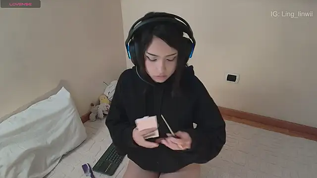 ling meow online show from 03/23/26, 01:33