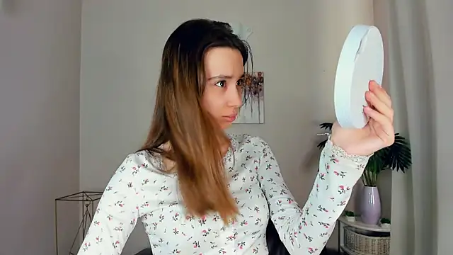 LaceyLettman online show from 03/22/26, 07:54