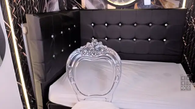 ManuelaVeeleez online show from 06/06/26, 03:45