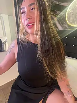 ManuelaVeeleez online show from 05/31/26, 03:45