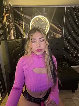 ManuelaVeeleez online show from 04/03/26, 04:24