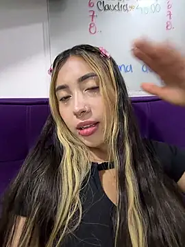 ManuelaVeeleez online show from 03/31/26, 05:31