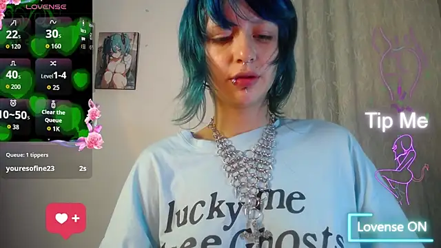 Snapshot of Angel__Dreams chatting on 06/18/26, 03:38 Angel Dreams online show from 06/18/26, 03:38