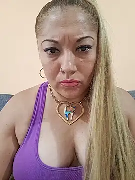 salma 1998 online show from 03/18/26, 01:13