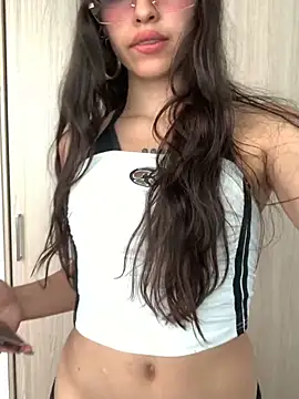 SweetCherry   online show from 04/20/26, 07:59