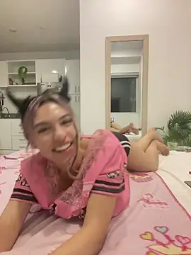 SweetCherry   online show from 06/04/26, 02:05