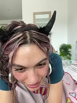 SweetCherry   online show from 06/06/26, 07:52