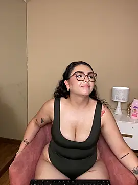 AlmaraRouge online show from 04/03/26, 07:53