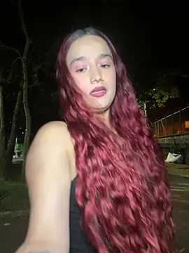 Snapshot of isabella_ferrer99 chatting on 03/04/26, 05:04 isabella ferrer99 online show from 03/04/26, 05:04