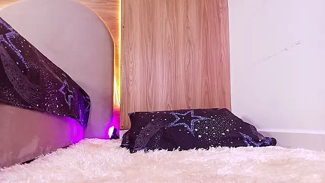 kiara lp online show from 03/25/26, 03:17