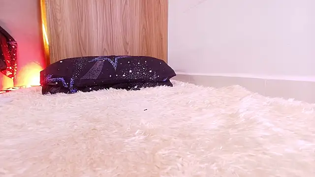 kiara lp online show from 04/11/26, 07:45