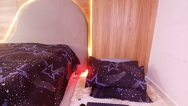 kiara lp online show from 04/15/26, 03:12