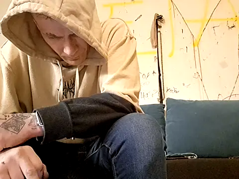 AWolf92 online show from 05/11/26, 01:29
