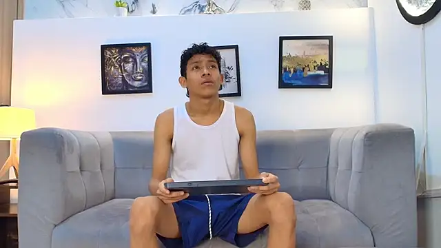 SKINNY BOYXXX online show from 03/26/26, 07:17