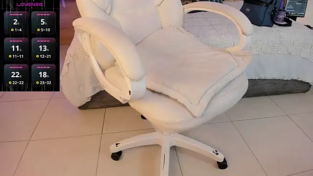  Azahaaraa  online show from 03/25/26, 03:06