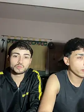 Snapshot of Lucasss2204 chatting on 03/26/26, 04:33 Lucasss2204 online show from 03/26/26, 04:33